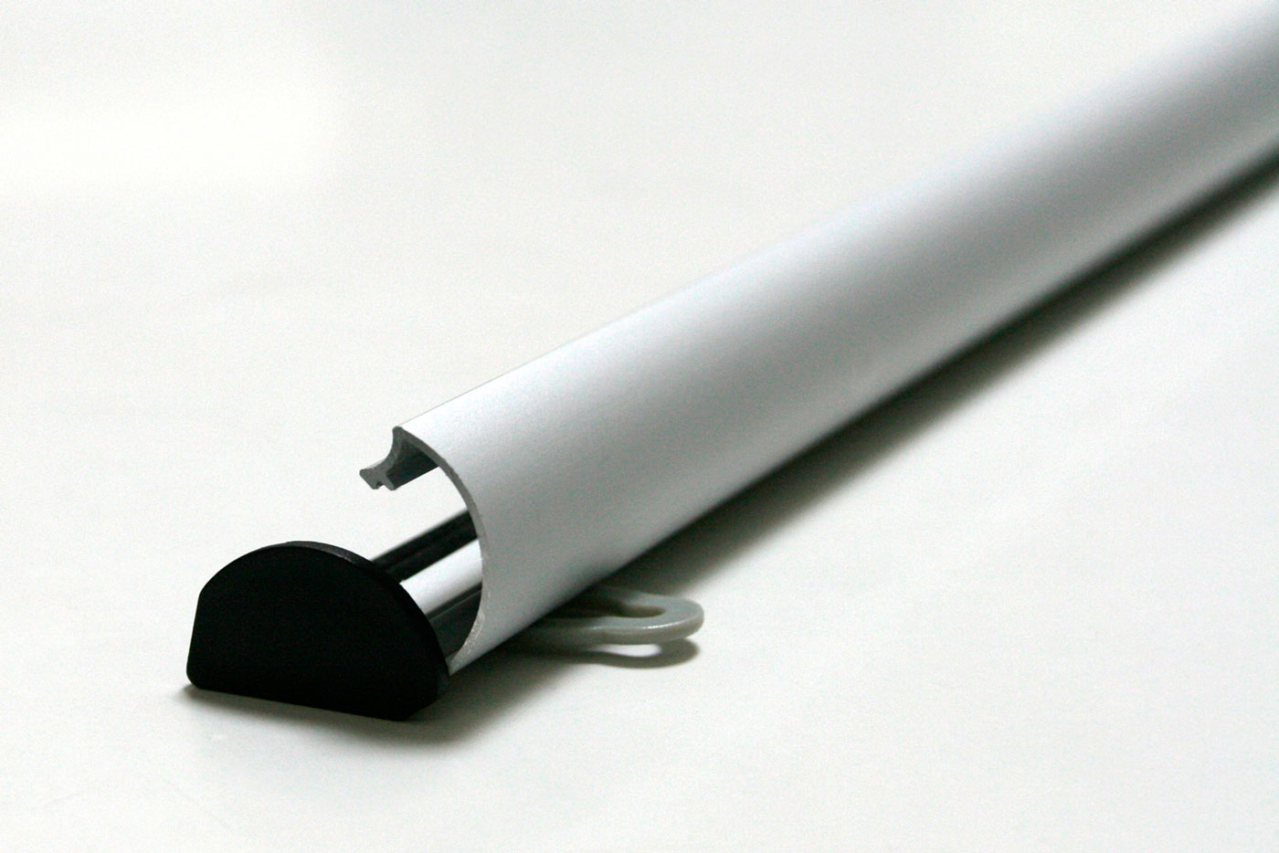 Halter für Poster und Banner zum Klemmen. POS Klemmschienen. Posteraufhängung.